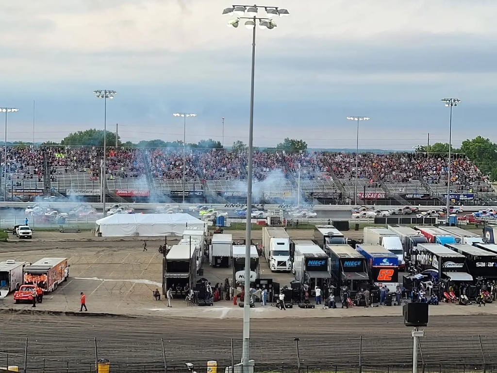 Knoxville Raceway