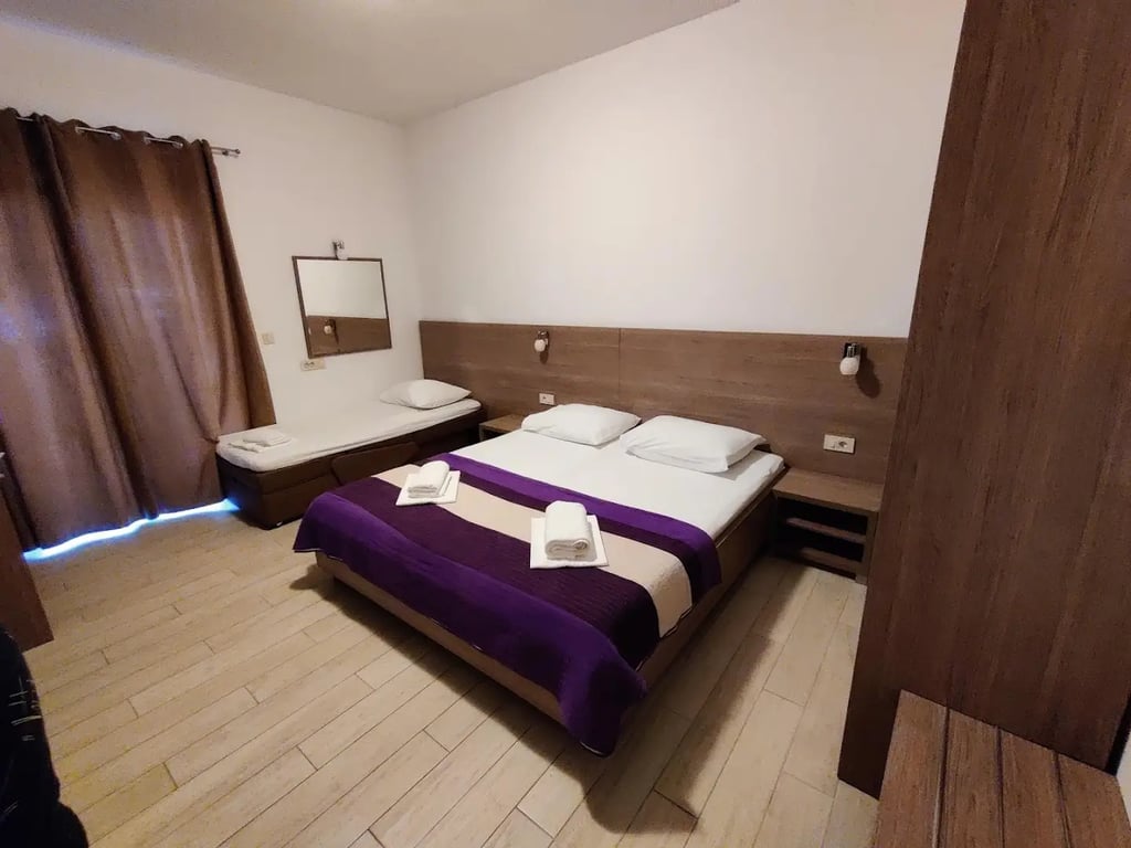 HOTEL IVANDO - K&S