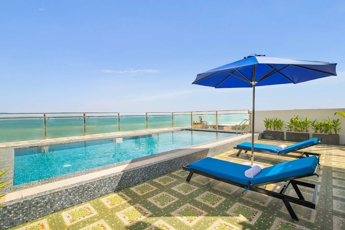 Palazzo Luxury Hotel