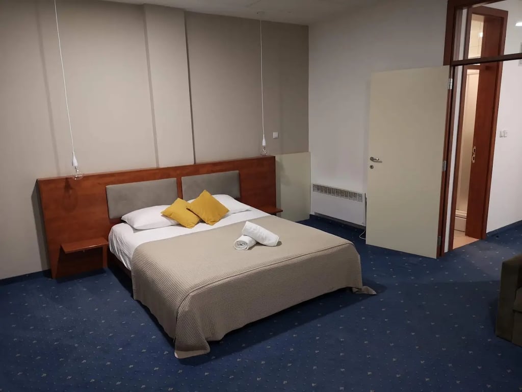 Hotel CITY