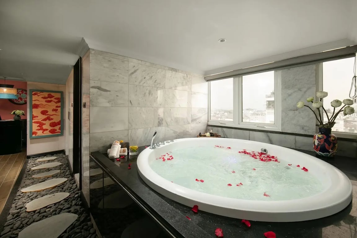 HOTEL du LAC Hanoi
