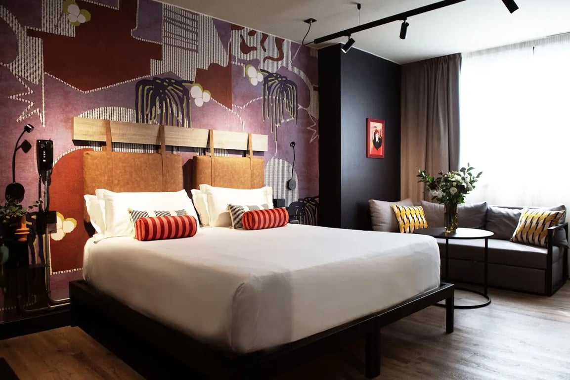 MOVIE MOVIE HOTEL