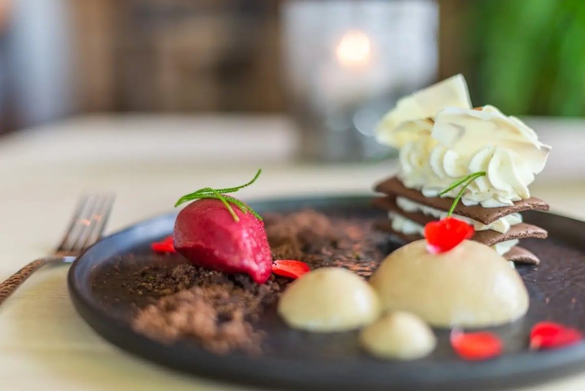 Culinaria Restaurant & Bar