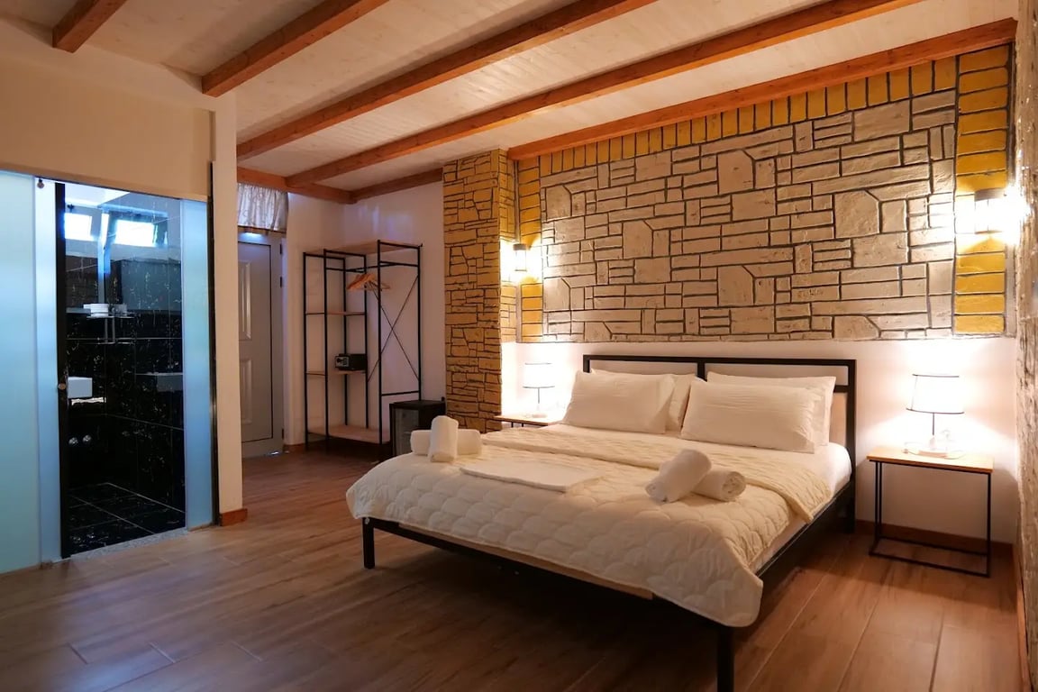 Oceanic Overview Suites
