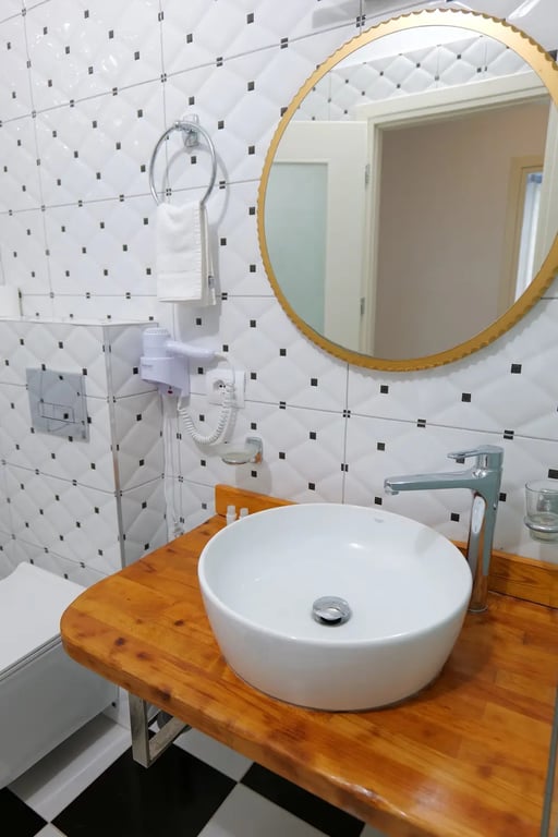 Oceanic Overview Suites