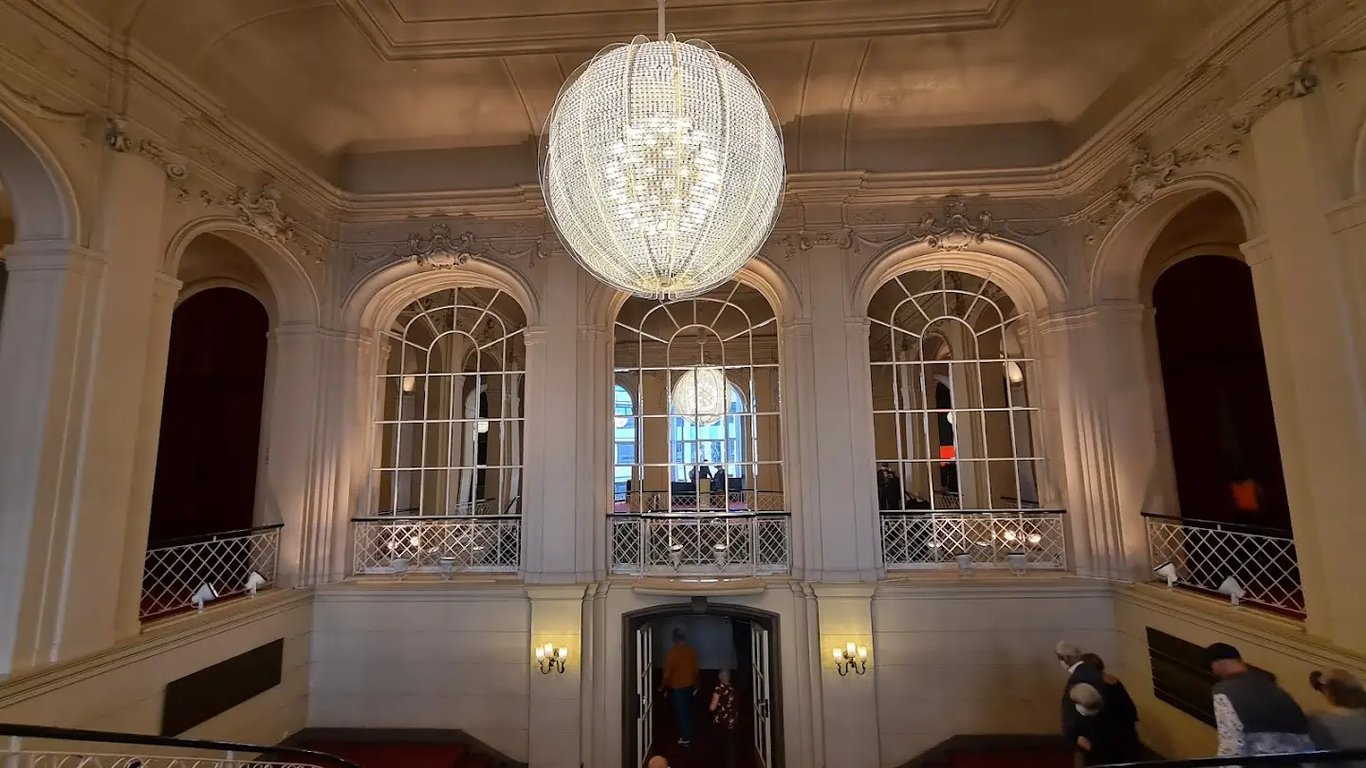 Komische Oper Berlin, Berlin