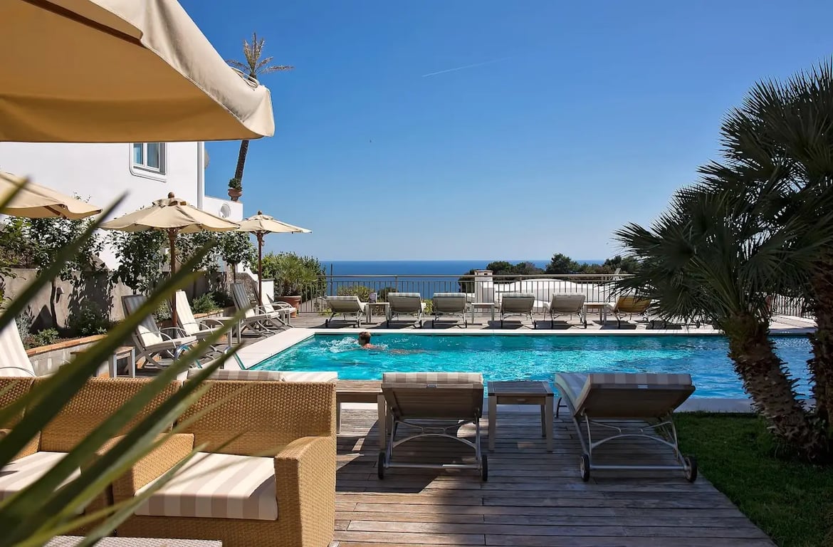 Hotel Canasta