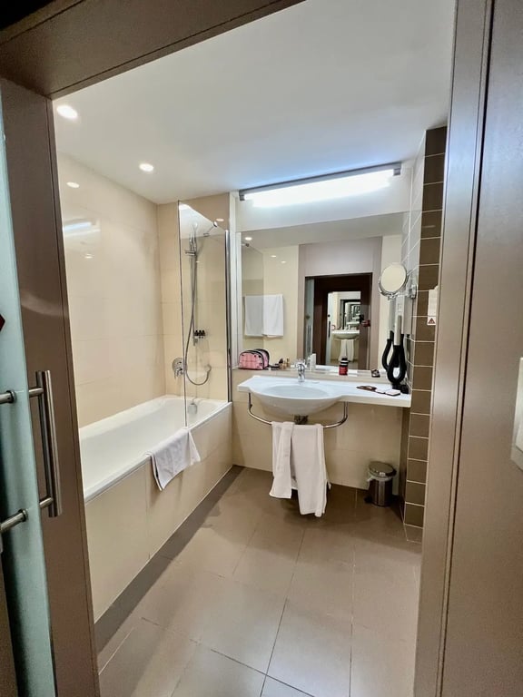 Hotel Avance