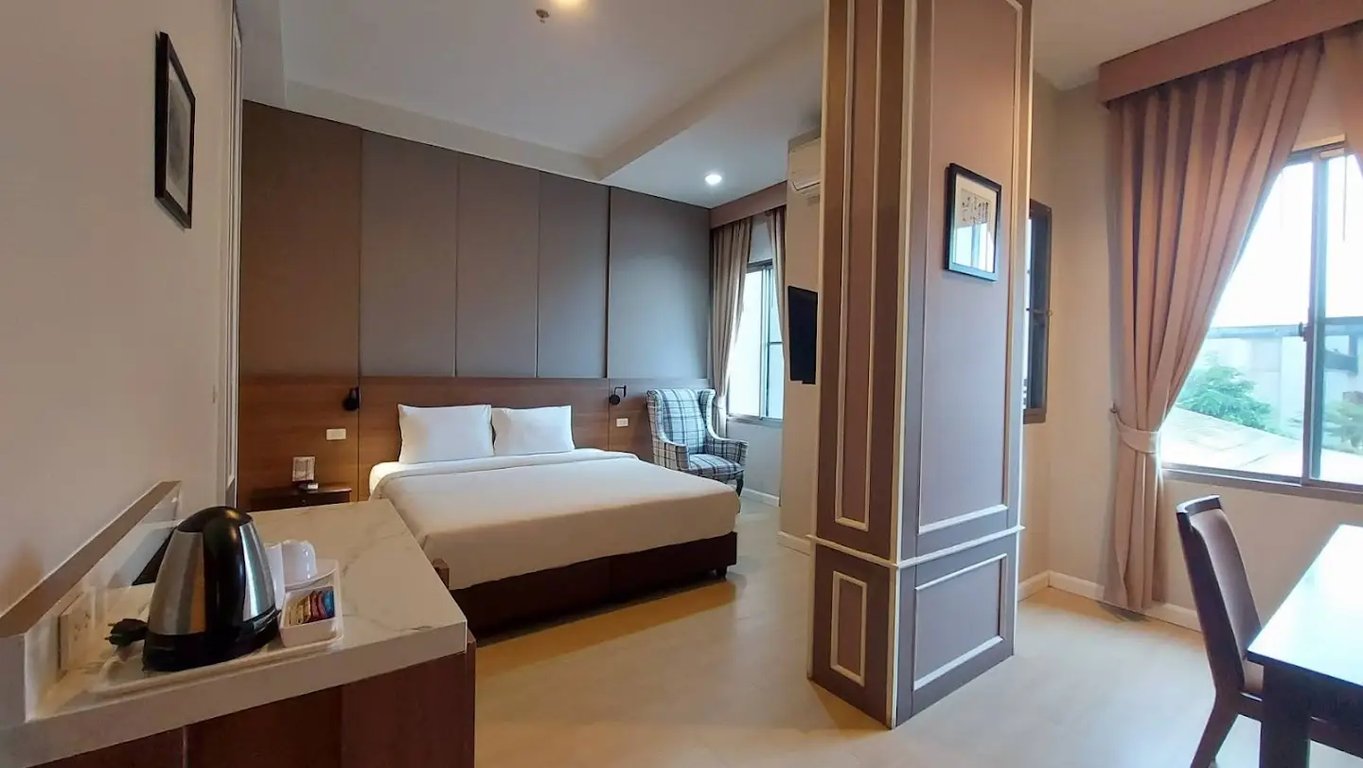 J Park Hotel - SHA Extra Plus