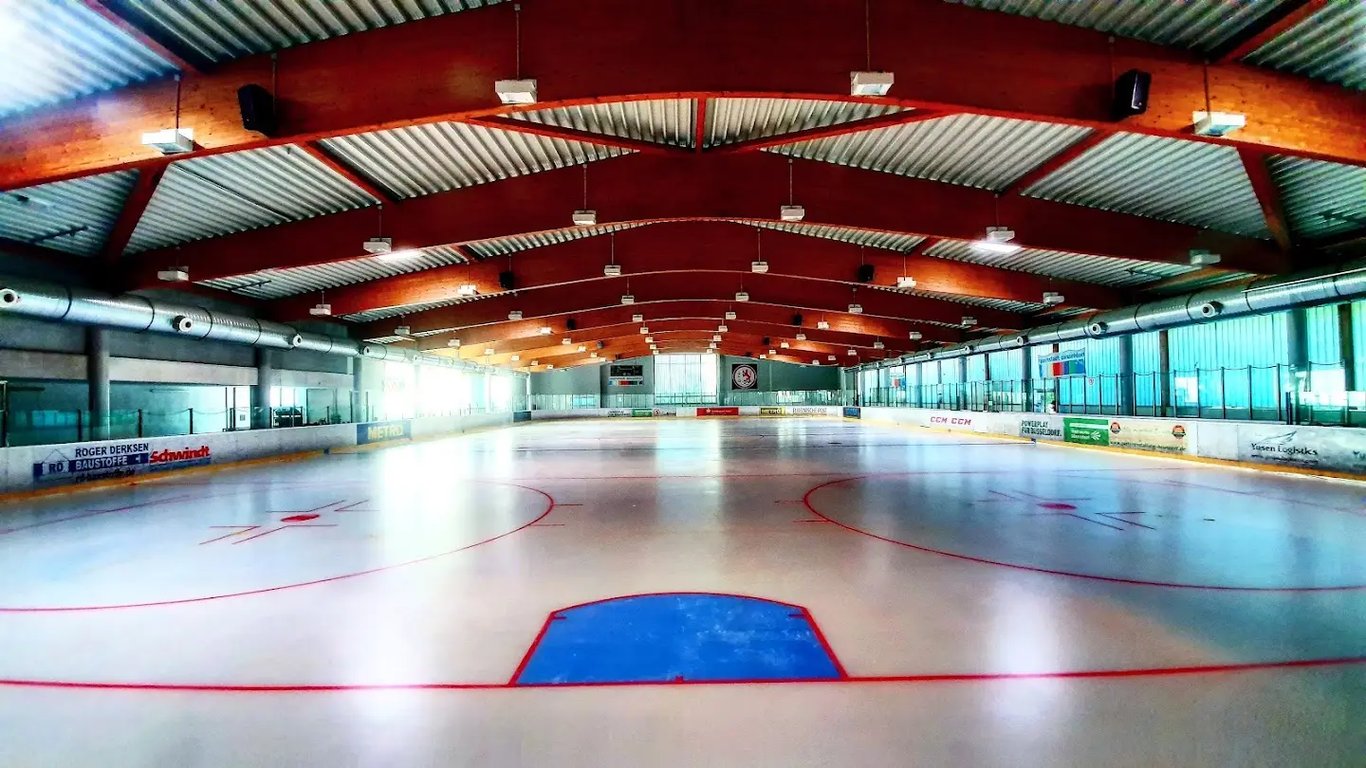 Eisstadion an der Brehmstraße