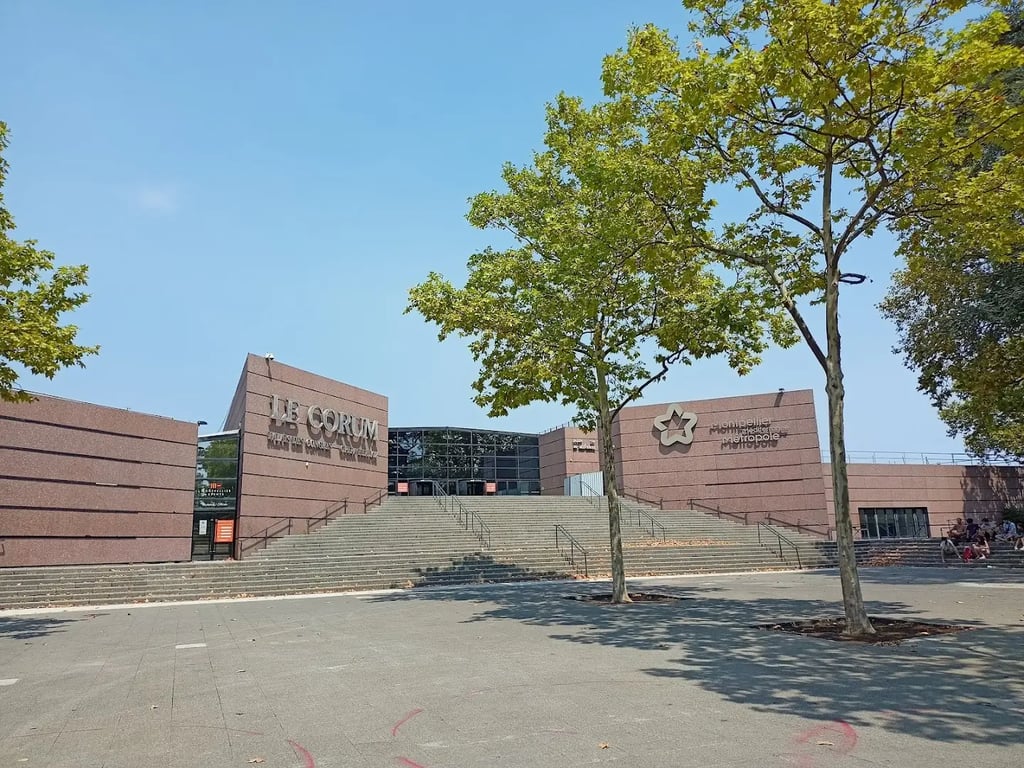 Le Corum