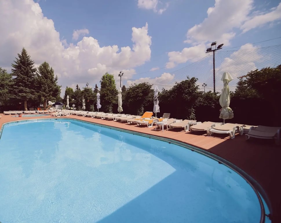 C&C Karo Resort
