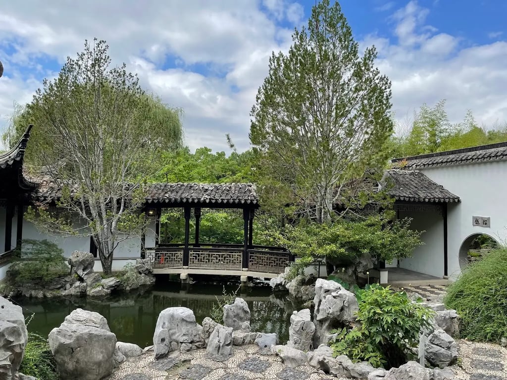 Snug Harbor Cultural Center & Botanical Garden