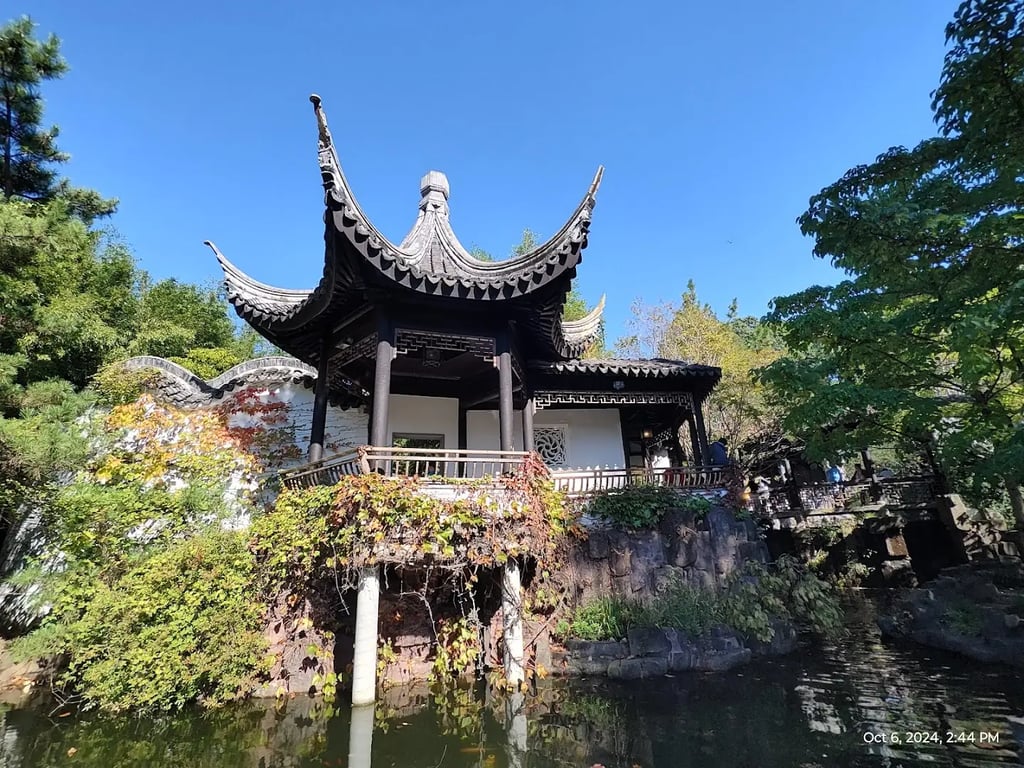 Snug Harbor Cultural Center & Botanical Garden
