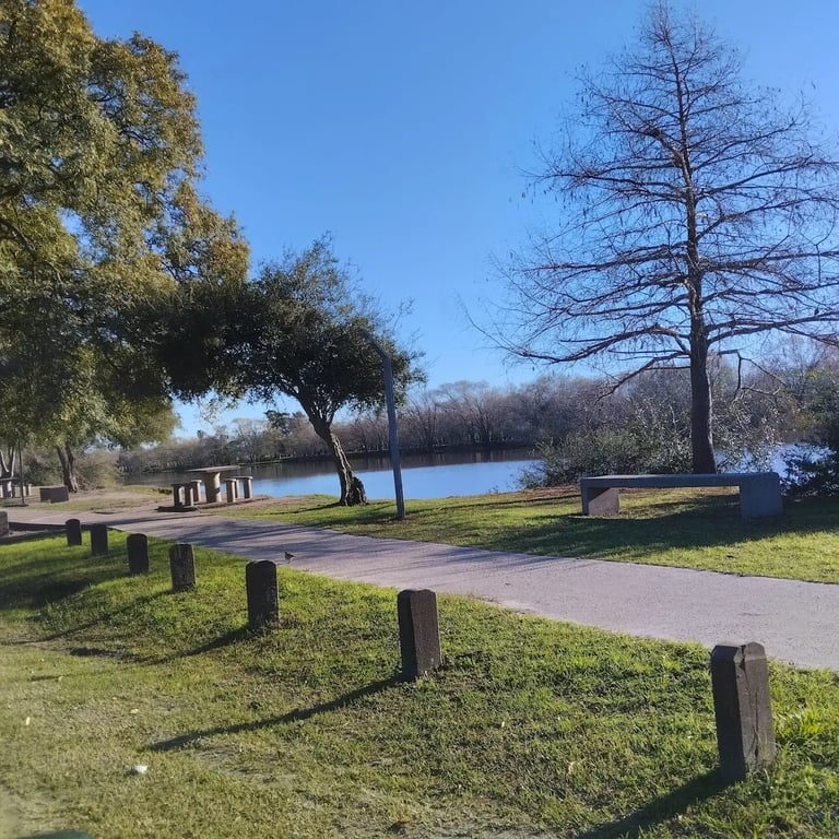 Unzué Park Municipal
