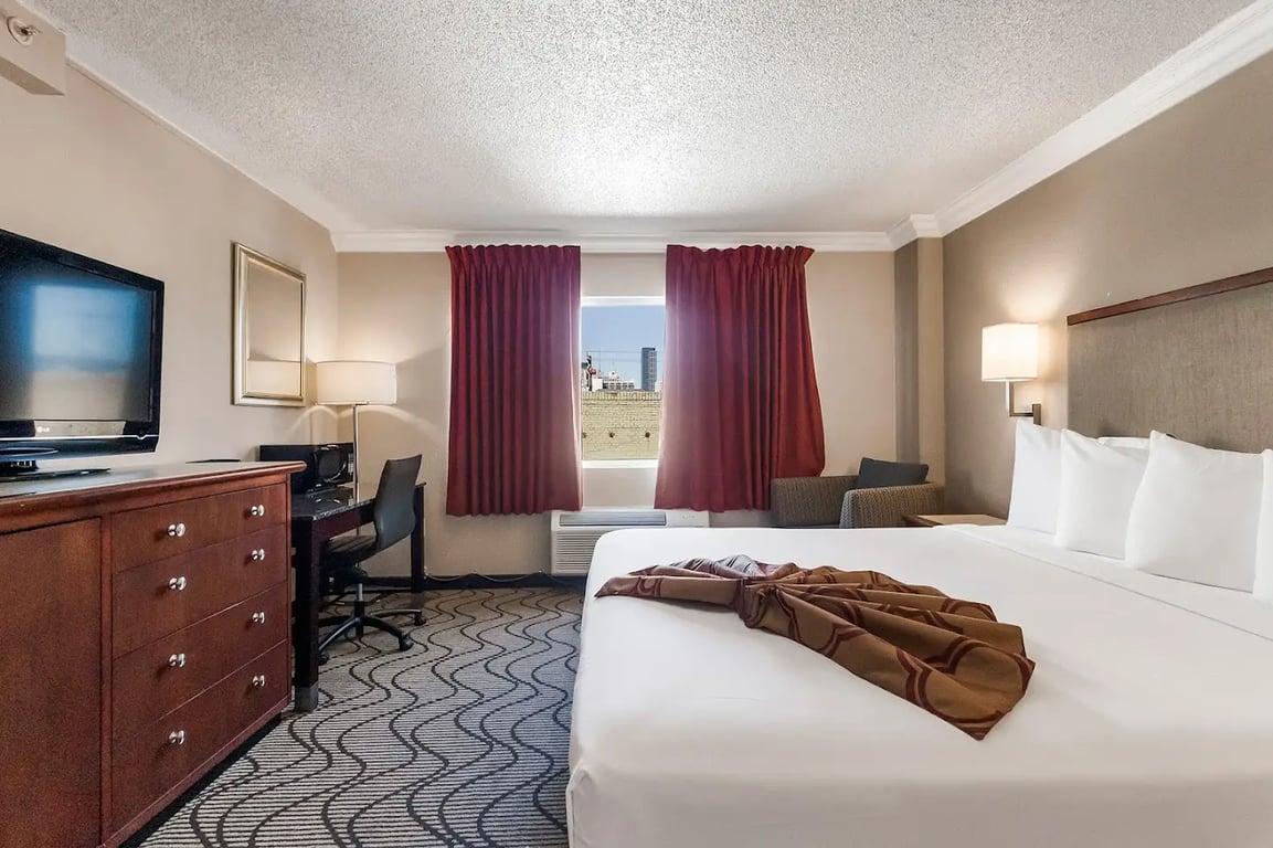 Jack London Inn