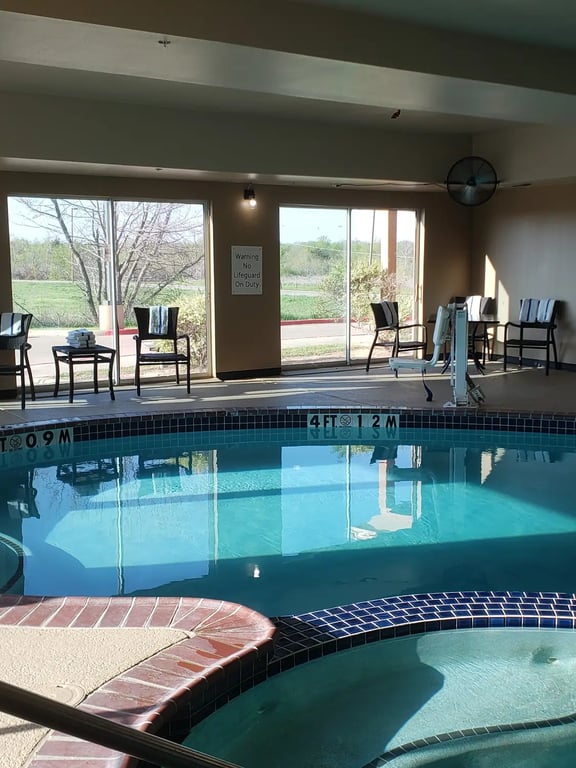 Holiday Inn Express & Suites Terrell