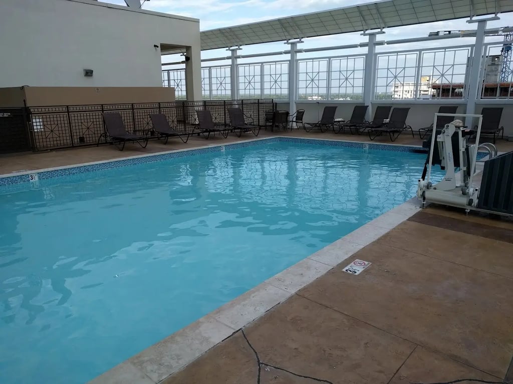 DoubleTree by Hilton Charlotte City Center
