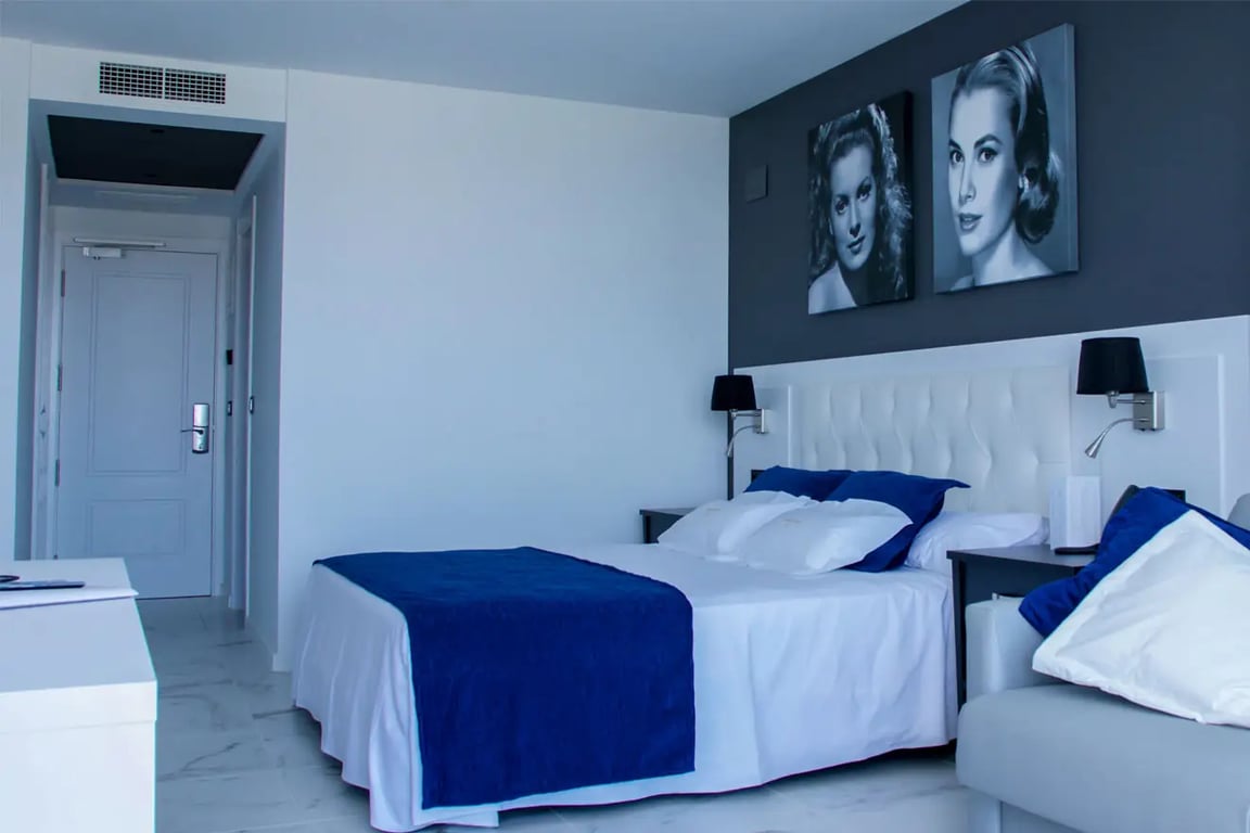 Grand Luxor Hotel