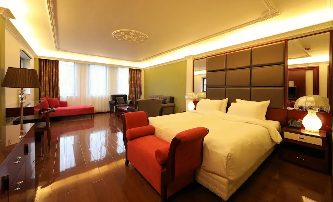 Chasse Hotel
