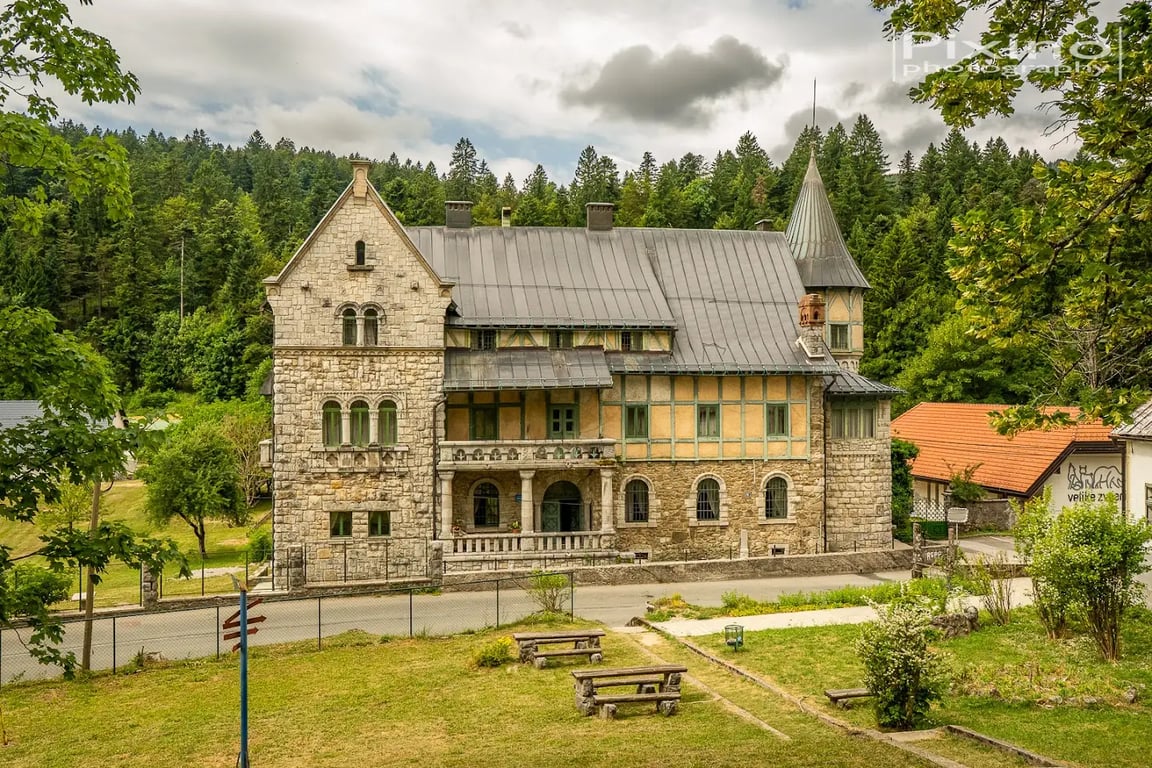 Stara Sušica Castle