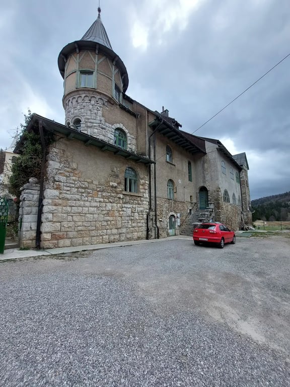 Stara Sušica Castle