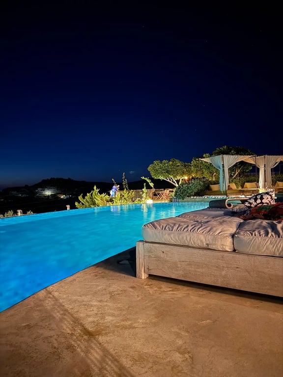 Aigis Suites Kea