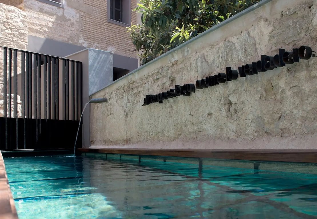 Caro Hotel