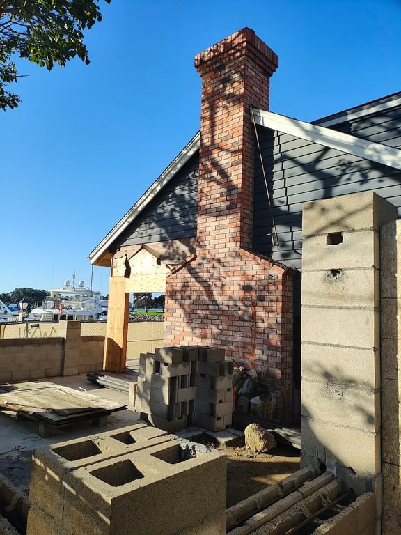 Buster's Beach House & Longboard Bar