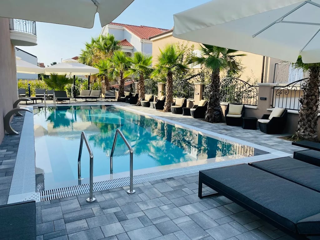 Boutique Hotel Bora & Villas Garamm