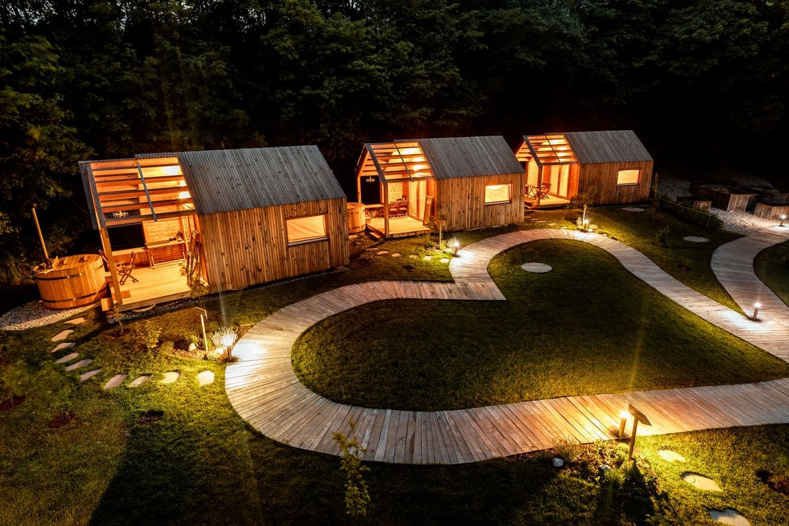 Glamping Mountain Fairy Tale