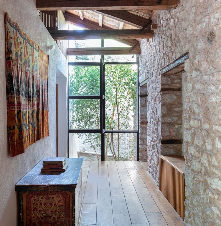 Bratsera Boutique Hotel