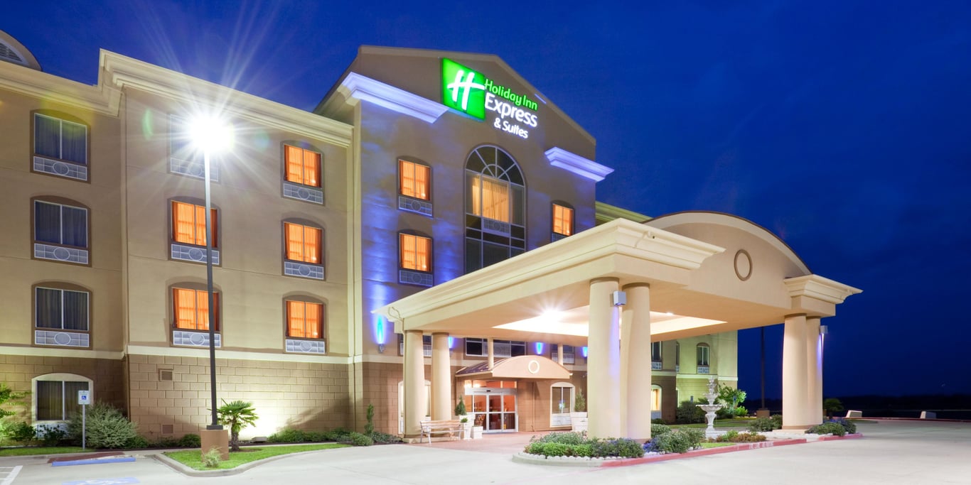 Holiday Inn Express & Suites Terrell