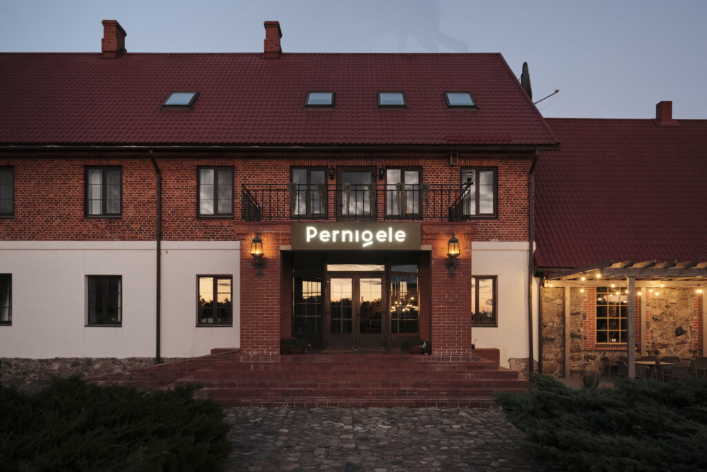Hotel Pernigele