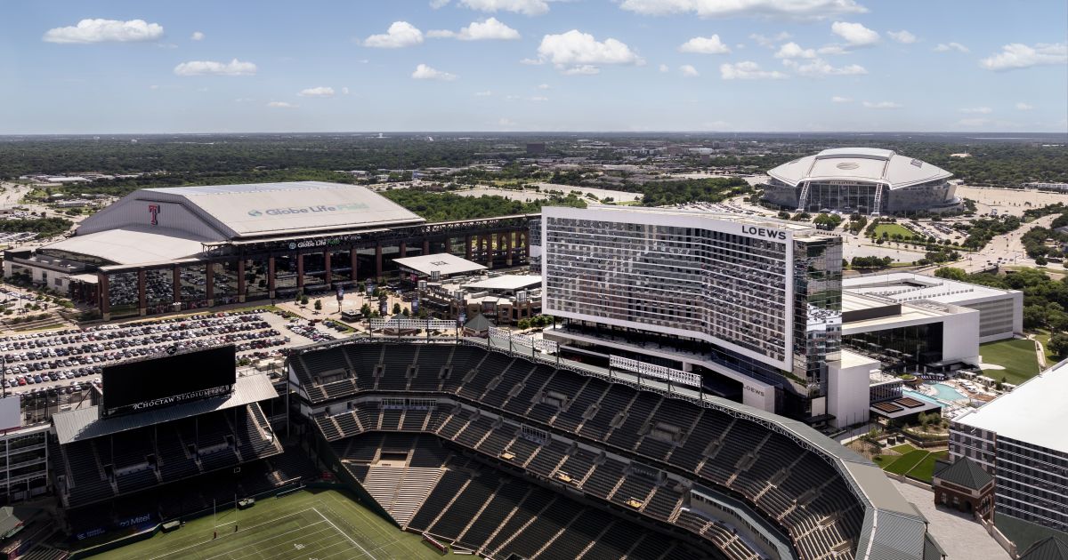 Loews Arlington Hotel & Convention Center