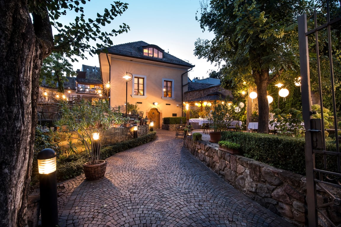 Promenade Étterem