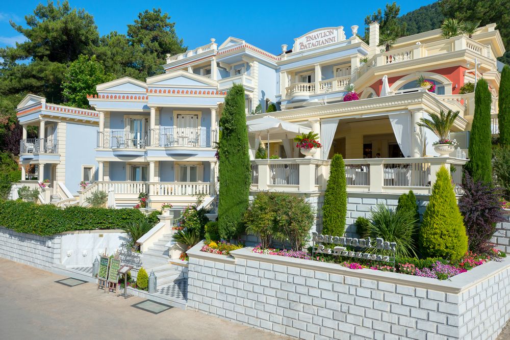 Enavlion Hotel