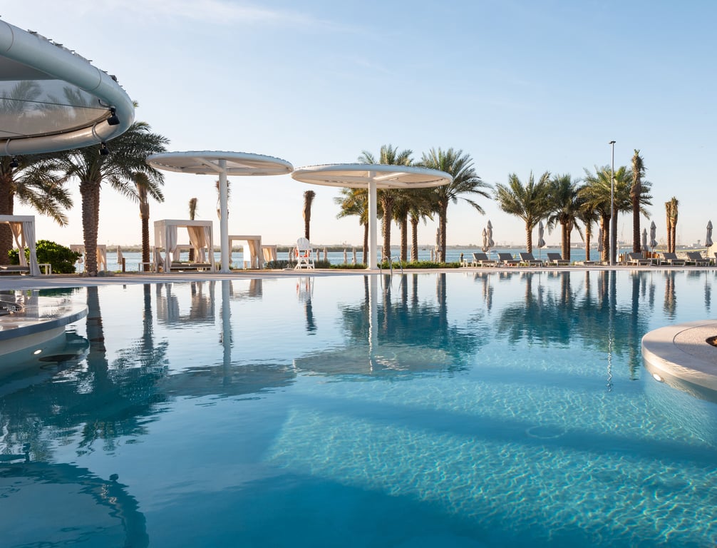 Erth Abu Dhabi - Armed Forces Officers Club and Hotel