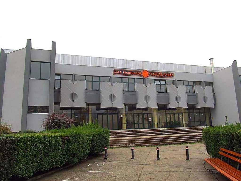 Lascăr Pană Sports Hall