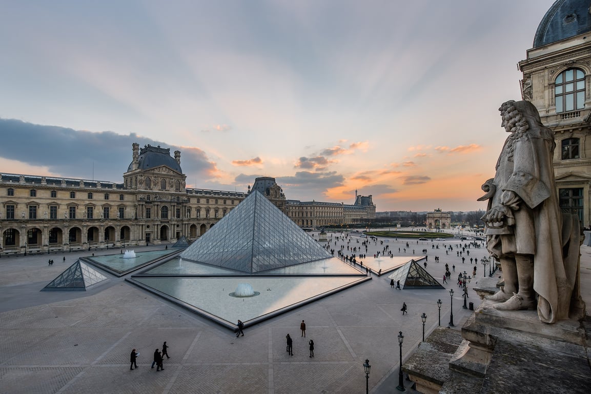 City of Louvre