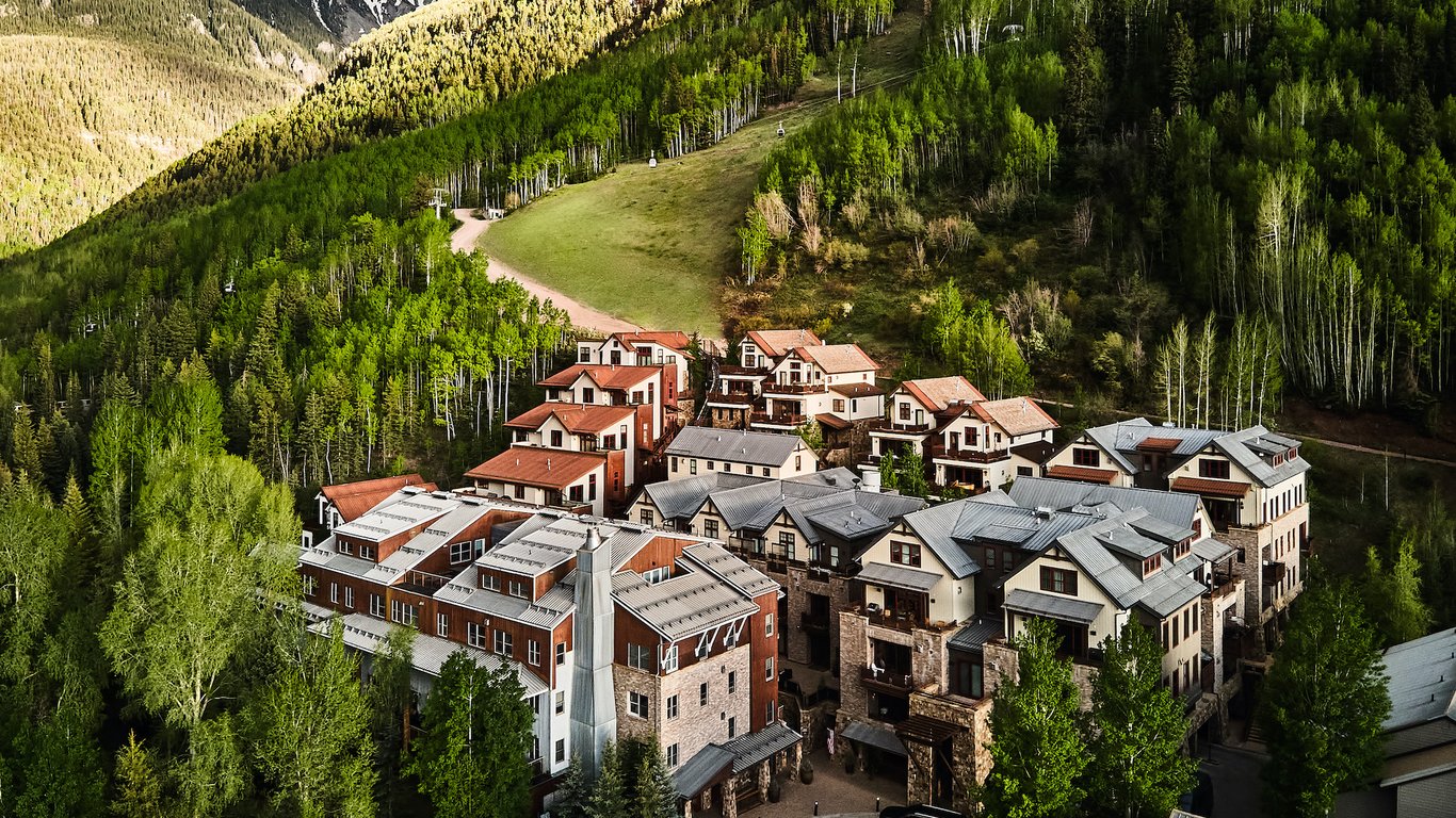Element 52, Auberge Resorts Collection