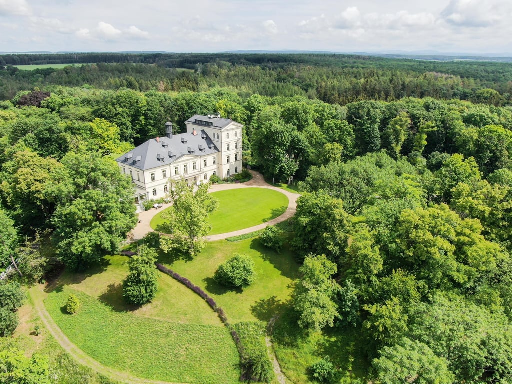 Chateau Mcely