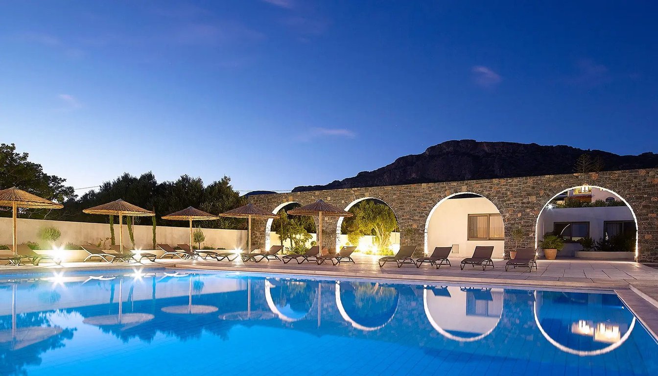 Coriva Beach Hotel & Bungalows