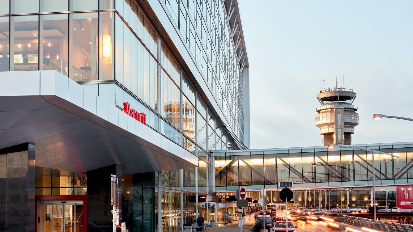 Montreal Airport Marriott In-Terminal Hotel