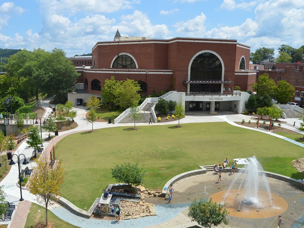 Forum River Center