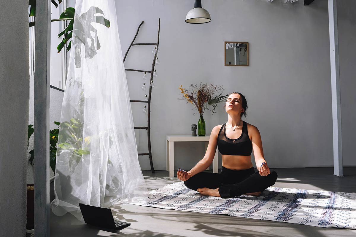 Zum Schluss bekommst du noch ein paar zusammenfassende Antworten auf häufig gestellte Fragen rund um das Thema Meditation.