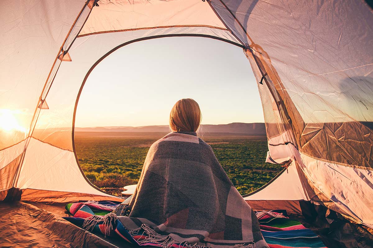 Viele Menschen verbinden positive Erlebnisse wie Urlaube oder schöne Kindheitserinnerungen mit Klängen aus der Natur.
