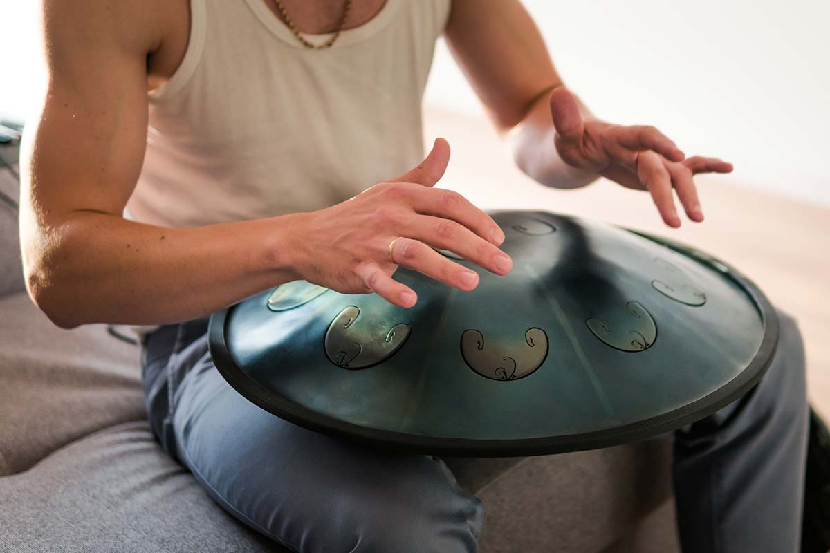 Wie jedes Genre in der Musikindustrie hat auch die Meditationsmusik unterschiedliche Musikrichtungen.