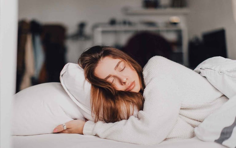 Umgang mit Schlafst&ouml;rungen: Wie du sanft in den Schlaf gleitest