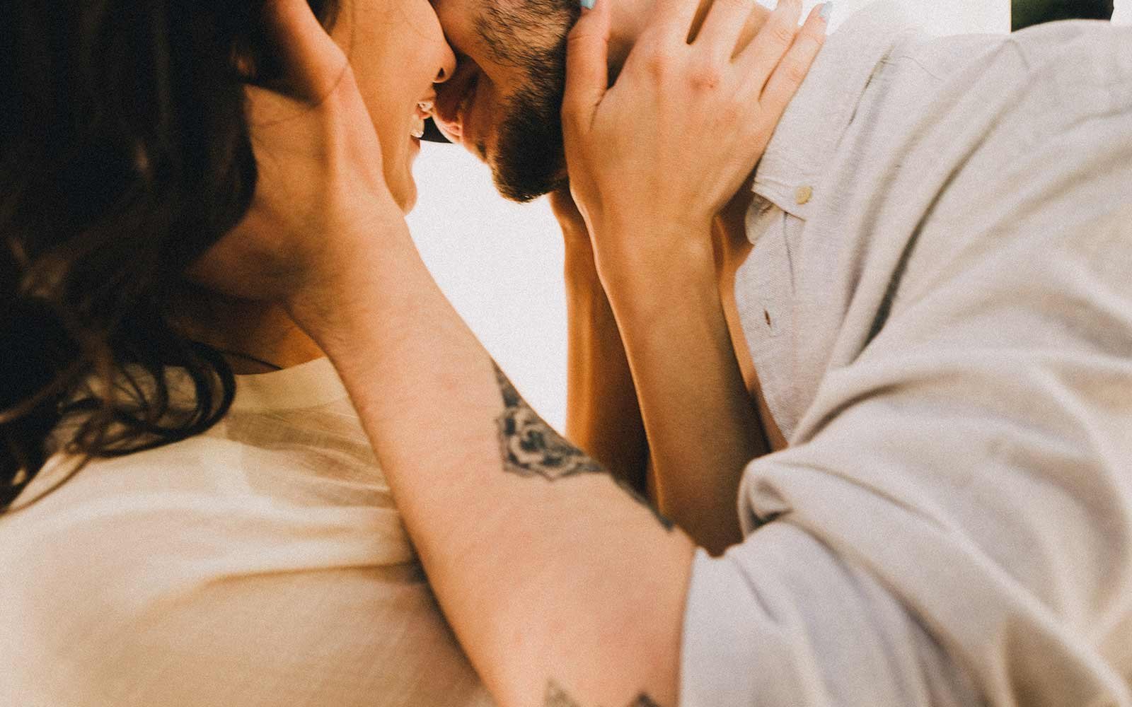 Glückliche Beziehung führen: Wie du Liebe vertiefst und Harmonie erschaffst